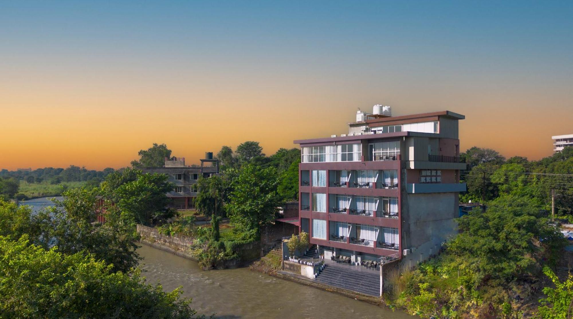 Sukoon By The Ganges - A Riverside Retreat Haridvár Kültér fotó